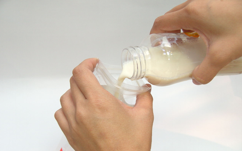 初乳中含有丰富的蛋白质